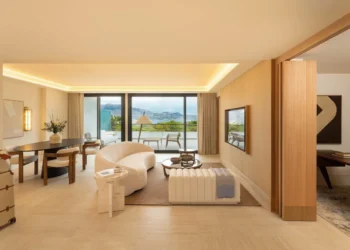 GRAND VOYAGE Expect the best. Experience better!